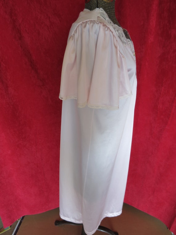 Vanity Fair Vanity Fair Nightgown Pink with White… - image 6