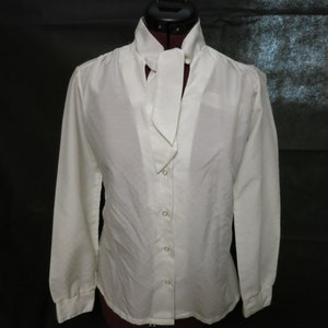 Vintage Ragazza Bow Tie Blouse size small to medium short lavallière pussycat bow