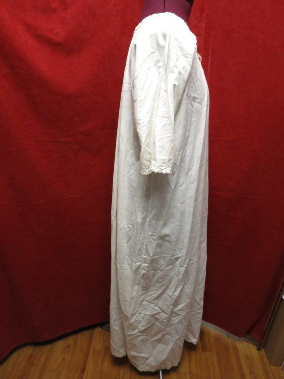 Vintage White Cotton Nightgown Victorian 1800s Mo… - image 6