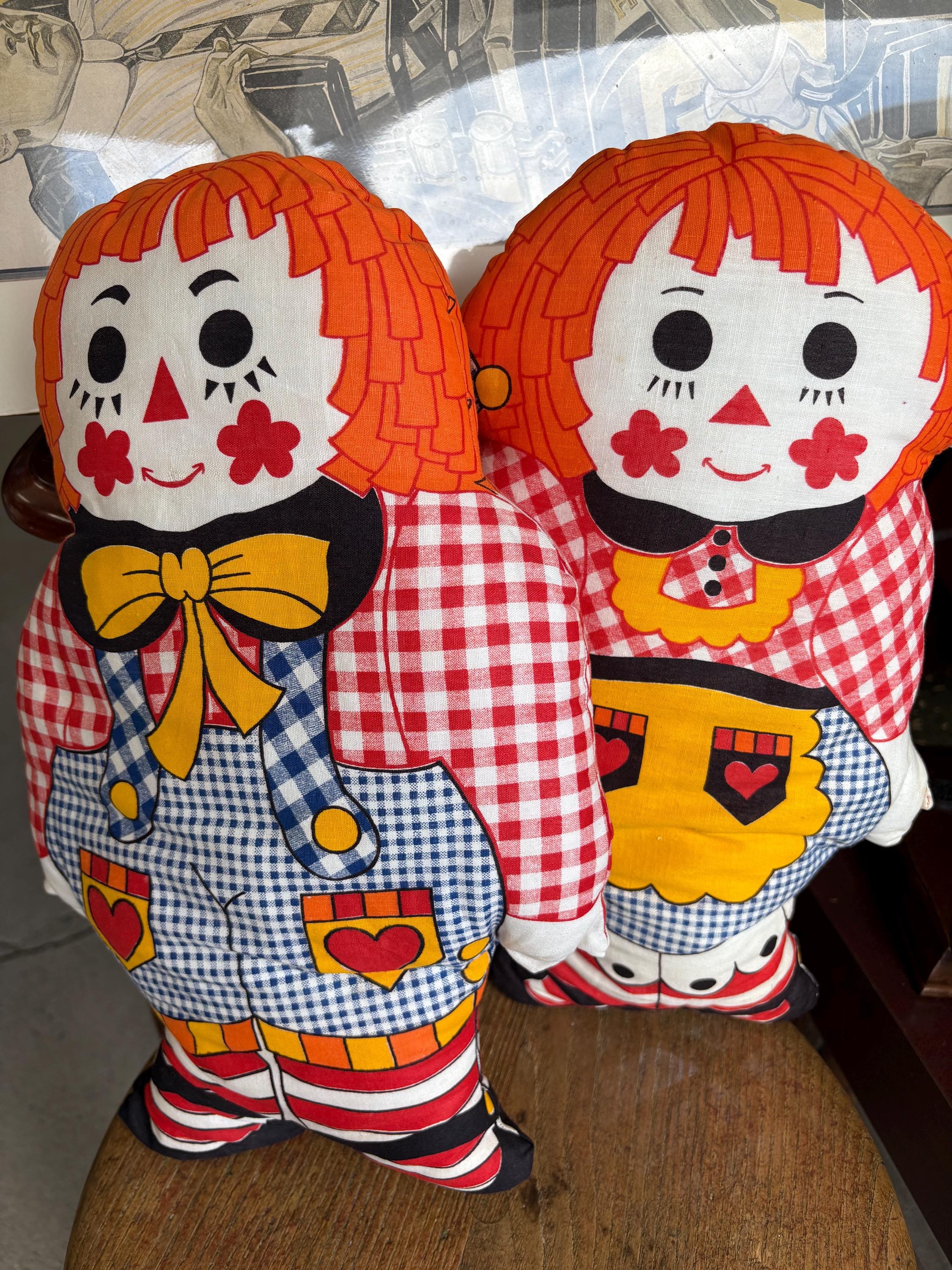 Vintage Raggedy Ann and Raggedy Andy Cloth Dolls Hand Sewn 1970s