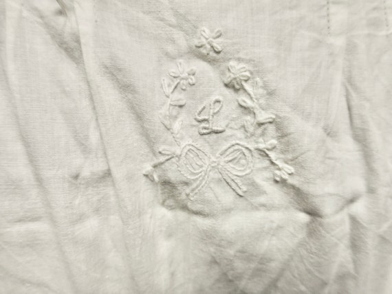 Vintage White Cotton Nightgown Victorian 1800s Mo… - image 3