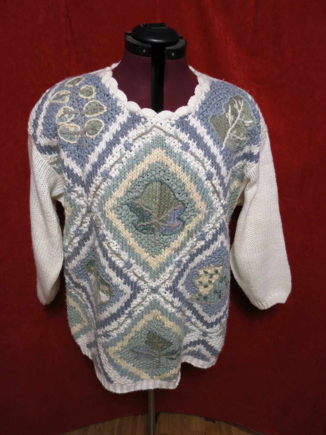 Classic Elements Pullover Sweater Knitted by Hand Size Large Leaf
