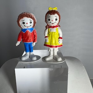 Diener Raggedy Ann and Raggedy Andy Toy Figurines Dolls made of Rubber Type Plastic Vintage 1970s Hong Kong