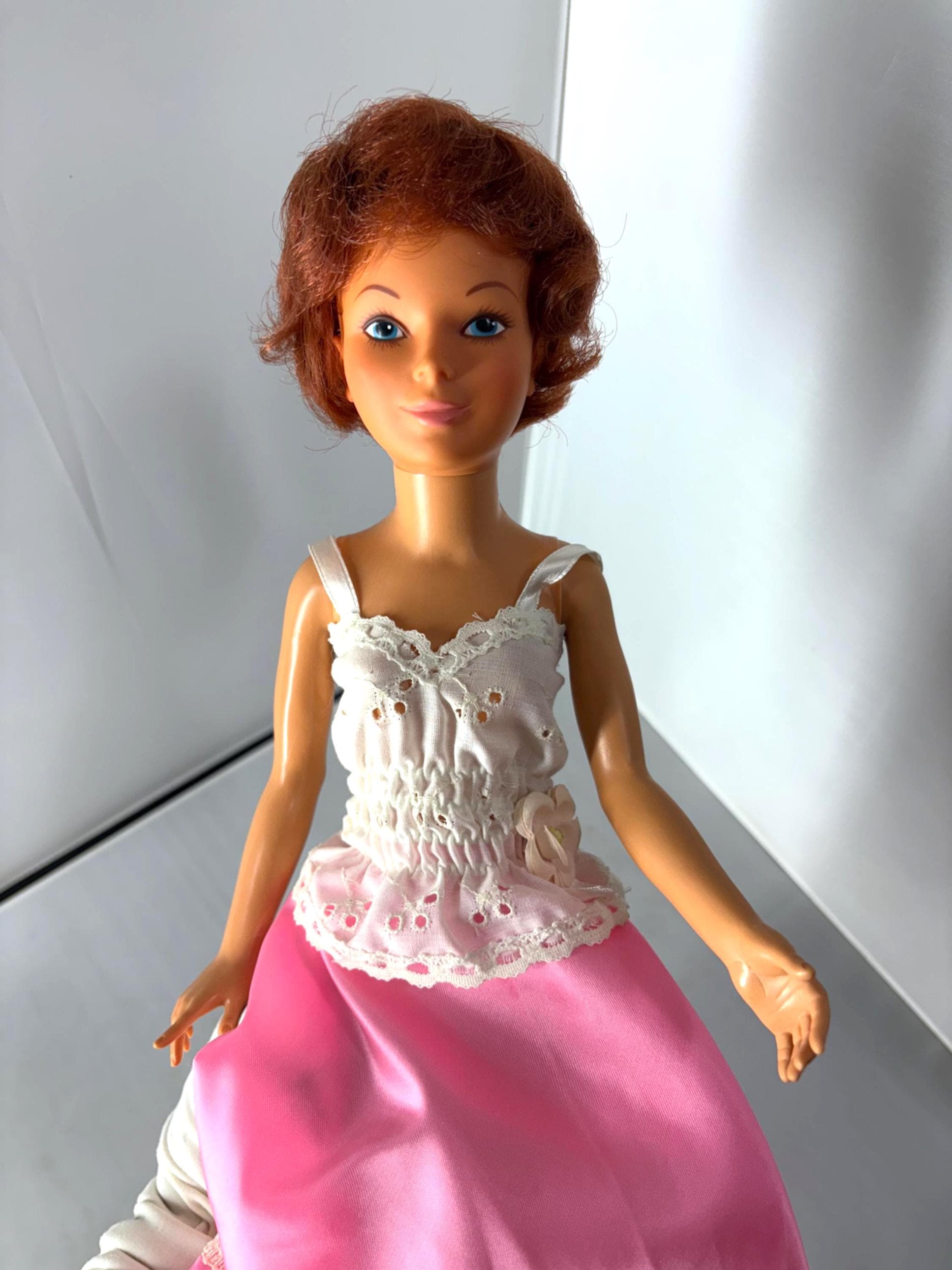 Ideal Magic Hair Chrissy Doll 1977 Original Clothes Height 18