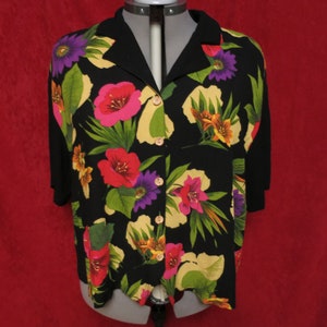 Vintage Petite August Max Women&#39;s 2x to 3X Short Sleeve Blouse Tropical Flowers Button Down