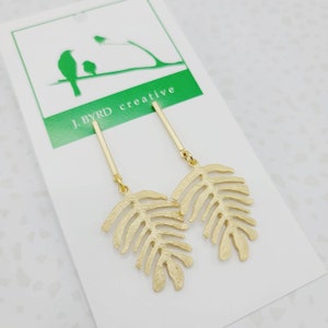 Hammered gold monstera leaf earrings