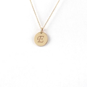 Colar de monograma de ouro maciço, pingente inicial personalizado, joias personalizadas, joias iniciais personalizadas, colar inicial de ouro, 9K, 14K, 18K