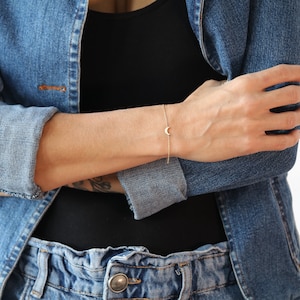Solid Gold Moon Bracelet with Chain, Crescent Moon Bracelet, Celestial Jewelry, Sentimental Gift for Her, Lunar Love Symbol, 9K, 14K, 18K