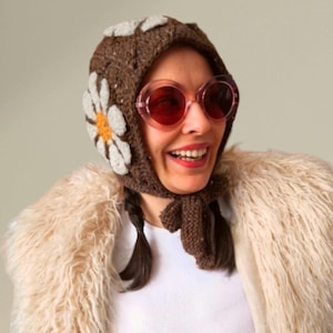 Crochet Bonnet, Brown Daisy Bonnet, Unisex Bonnet, Stylish Bonnet, Knit Winter Bonnet, Women Bonnets, Retro Handmade, Retro Hat