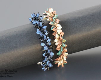 Bracelet tissé en spirale pour Femme. Perles triangles à deux trous et Rocailles Miyuki. Plusieurs couleurs disponibles