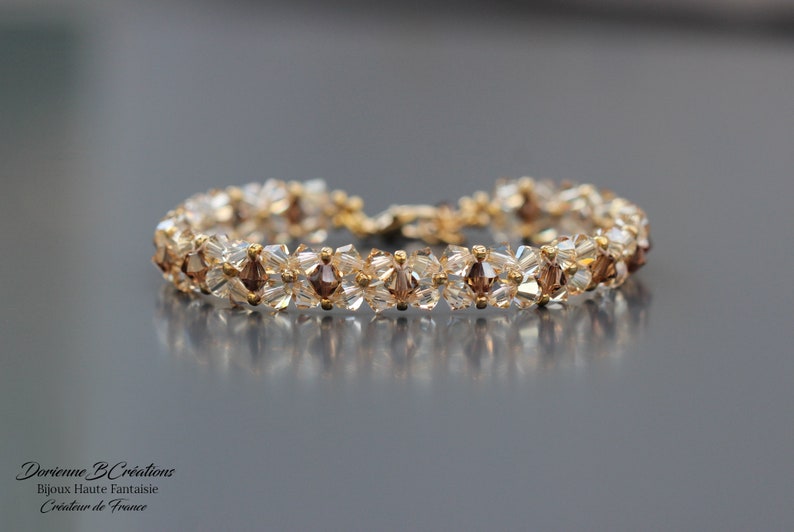 Bracelet Femme en Cristal européen et Rocailles Miyuki. Fermoir acier inoxydable Beige