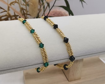 Minimalist bracelet for women. Green or black crystal beads and Miyuki seed beads