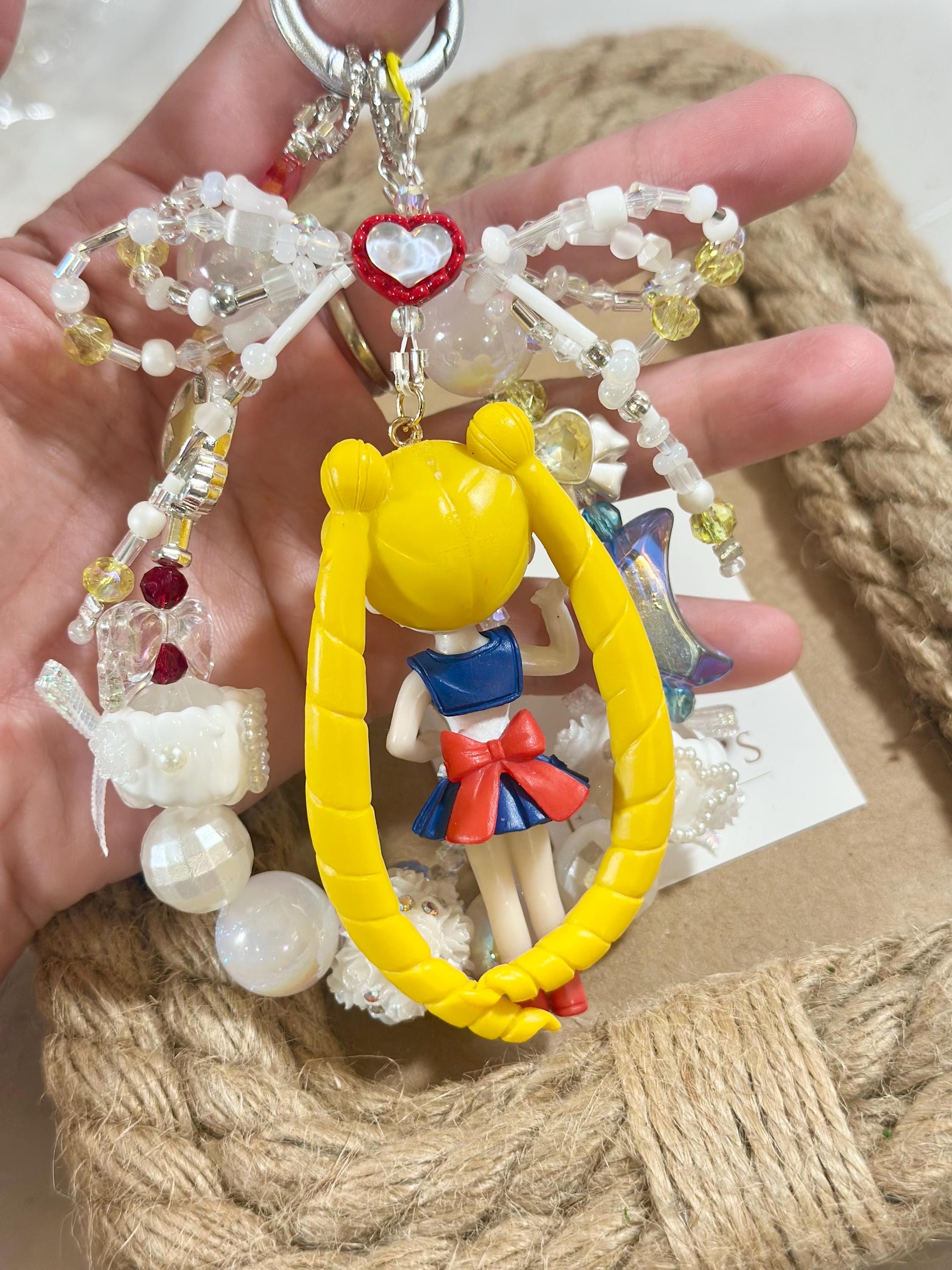 セーラームーンビーズキーホルダー：アニメフィギュアの携帯チャーム