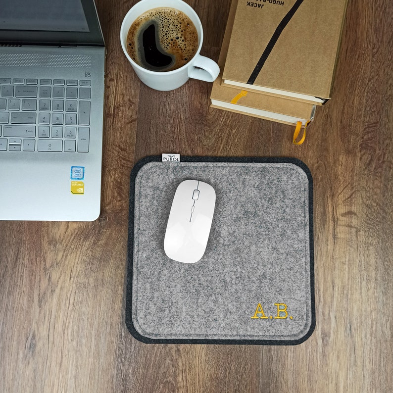 PERSONALISED MOUSE PAD Felt Mouse Pad with Embroided Monogram Name or Initials Perfect Personalised Gift Mouse Mat afbeelding 3