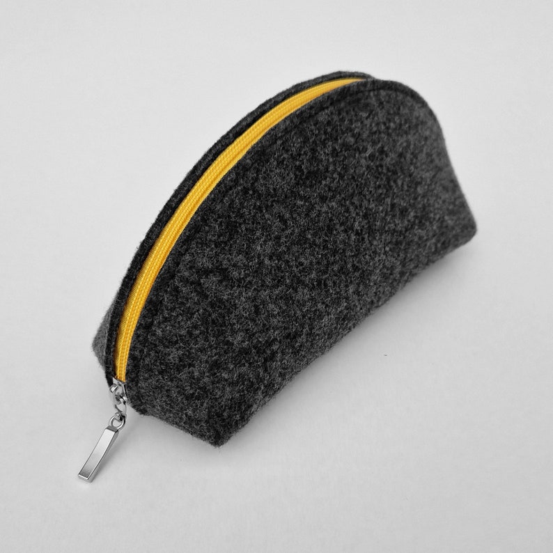 FELT DUMPLING Pen Case Charcoal Grey Felt Pencil Case Mouse and other Electronic Accesories Cover with Yellow Zipper and Cotton Lining zdjęcie 1