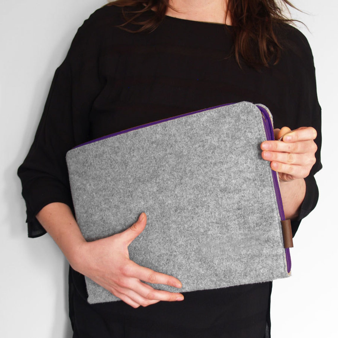 Macbook Sleeve Gray Felt Laptop Cover Case With Violet Zipper Etsy