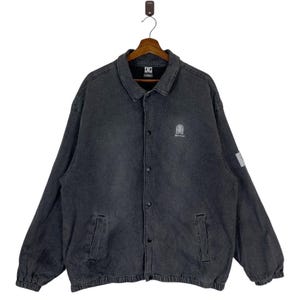 DC Shoe Co. ジャケット 1994年設立