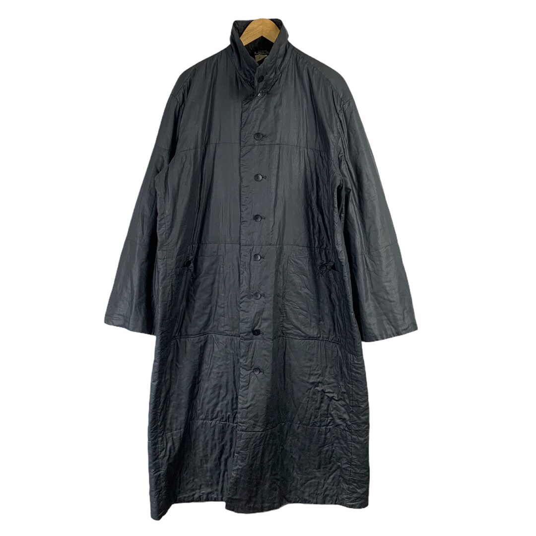 ISSEY MIYAKE ミドル丈コート ブラック M ナチュラル 上品 Issey Miyake Hatching Pleats コート | ブラック | FARFETCH JP