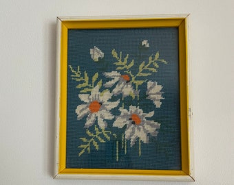 70's Framed Daisy Needlepoint Embroidery, Flower Power Embroidered Framed Wall Hanging, Cottagecore Wall Art, BoHo Needlepoint Wall Decor