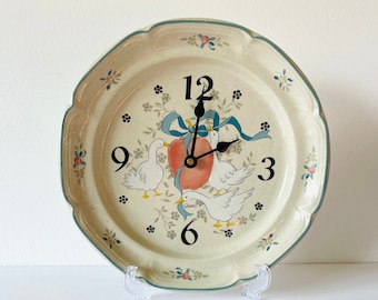 Vintage International Marmalade Goose Plate Clock, White Geese Clock, 1980s Blue Goose Clock Plate, Goose Wall Clock