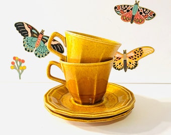 Pair Homer Laughlin Dover Milano Cups and Saucers, 1970s Homer Laughlin Harvest Yellow Octagonal Speckleware Cups and Saucers