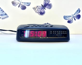 Digital Clock Radio Shack Clock Radio Chronomatic 290, 1990s AM/FM Alarm | 7x4x1.75 In, Battery Backup