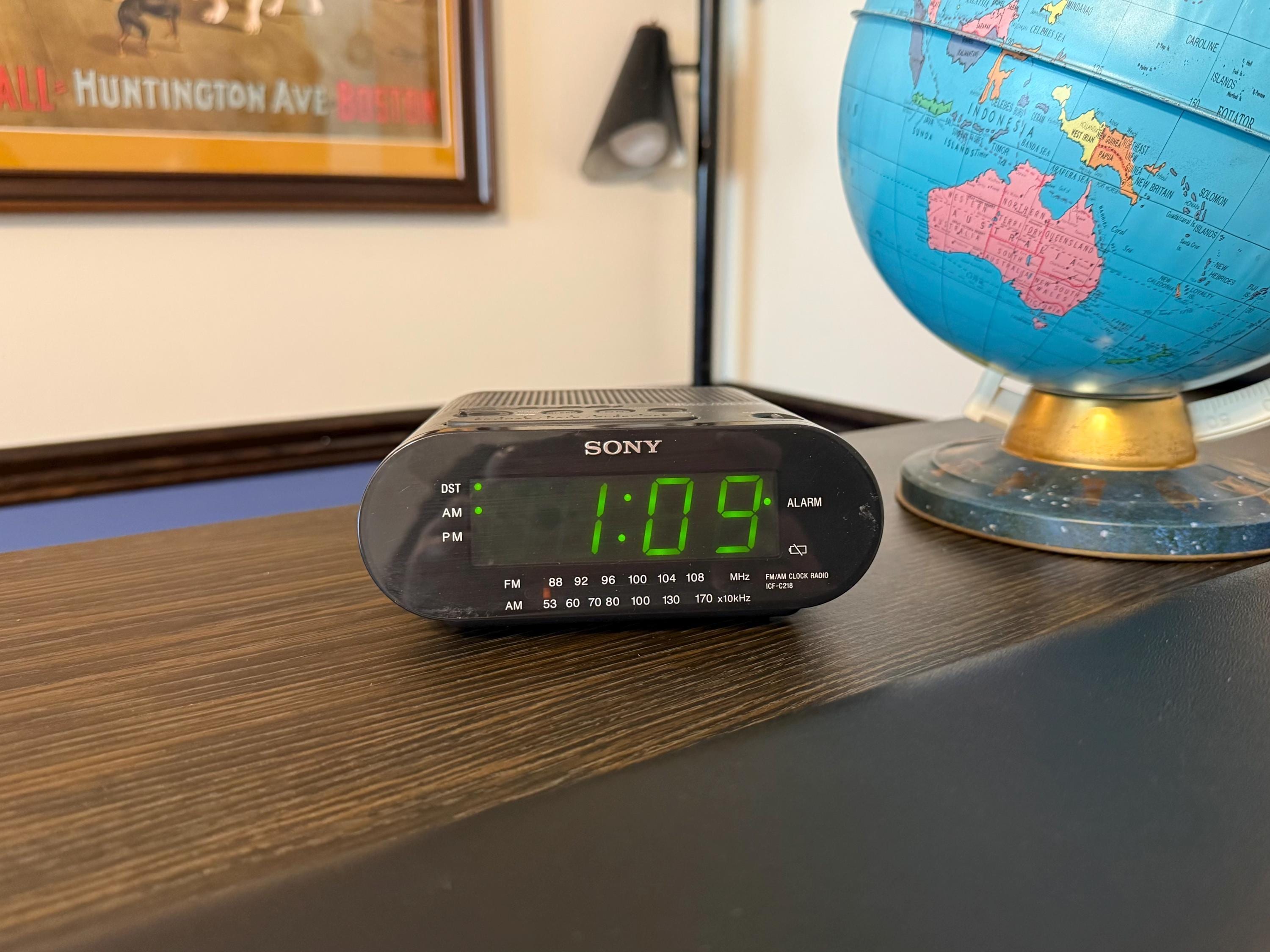 SONY DREAM MACHINE AM/FMラジオ　ICF-CS750 Sony Dream Machine Clock Radio Alarm AMFM Stereo ICF CS750