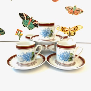 5 Germer Porcelanas Hand Painted Demitasse Cups and Saucers, Germer Espresso Cups With Saucers, Forget-Me-Not Espresso Cups & Saucers