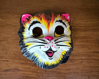 Rare 1960s Iconic Cat Mask, Scary Kitty Child's Plastic Mask, Gato Día de los Muertos Máscara,  Collectable Kitty Cat Halloween Mask