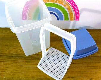 Vintage Periwinkle Pickle Keeper: Tupperware Vegetable Crisper