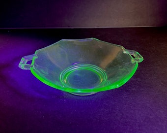 Heisey Moongleam Octagon Green Mint Dish, Uranium Glass Candy Dish, Small Handled Vaseline Glass Bowl