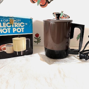 New Old Stock 4 Cup World Hot Pot, Vintage Brown Hot Pot, Electric Warmer/Server, Small 4 Cup Brown Enameled Electric Kettle