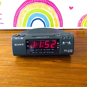 Vintage 1999 Sony Dream Machine Dual Alarm Clock Radio, 1990s Clock Radio, AM/FM Clock Radio, Sony Model Number ICF-C470