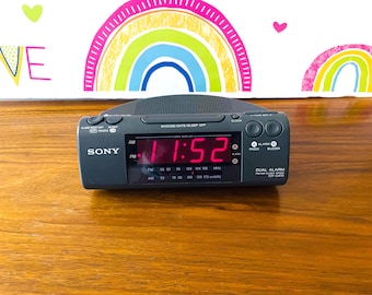 Vintage 1999 Sony Dream Machine Dual Alarm Clock Radio, 1990s Clock Radio, AM/FM Clock Radio, Sony Model Number ICF-C470