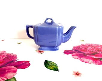 Homer Laughlin, Riviera Mauve Blue Teapot | Vintage Fiesta Ware, 24 Oz Capacity - 8" Spout-To-Handle, 4 5/8" Tall