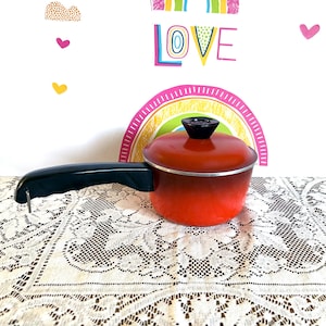 Cacerola vintage CLUB de aluminio fundido color naranja quemado/rojo de 1 cuarto de galón, como nueva