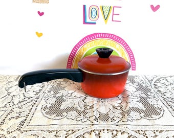 Cacerola vintage CLUB de aluminio fundido color naranja quemado/rojo de 1 cuarto de galón, como nueva