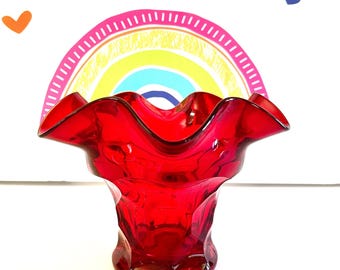 Viking Georgian Ruby Vase: Red Honeycomb Glass (Vintage, 4.5")