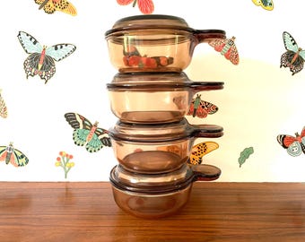 4 Corning Ware Amber Visions Grab It Bowls With Lids, Four Pyrex Amber Grab It Bowls, 15 Ounce Corning V-150-B Heat'n'Eat Bowls