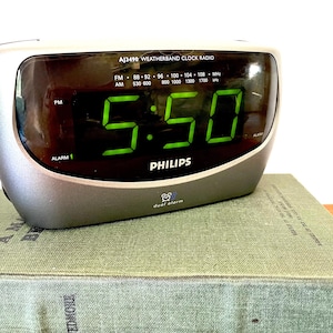 Vintage Large Display Dual Alarm Clock Radio With Weather Band, Philips AM/FM/Weather Alarm Clock Radio, Philips AJ3490/17 Alarm Clock Radio