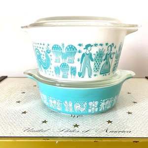 Turquoise Pyrex Amish Butterprint 471 and 473 Casseroles, Pyrex Turquoise Butterprint Casseroles, Pyrex Butterprint Bake, Serve & Store