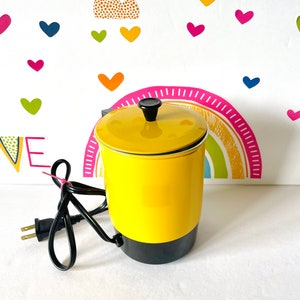 4 Cup World Hot Pot, Vintage Yellow Hot Pot, Electric Warmer/Sever, Small Yellow Enameled Aluminum 4 Cup Electric Kettle