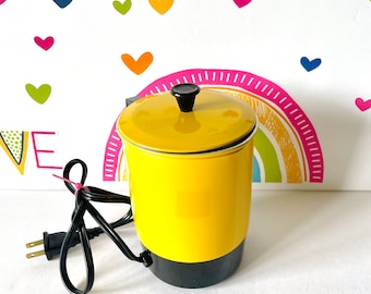 4 Cup World Hot Pot, Vintage Yellow Hot Pot, Electric Warmer/Sever, Small Yellow Enameled Aluminum 4 Cup Electric Kettle