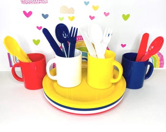 Woolworths 19 Piece Picnic Set, Primary Colors, Service for Four