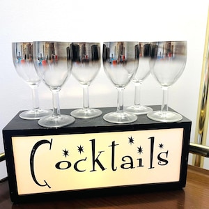 6 Dorothy Thorpe Style Wine Glasses, Six MCM Mercury Fade Wine Glasses, Mid Century Modern Silver Ombre Wine Glasses