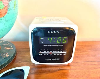 White 80's Sony Dream Machine Clock Radio, Sony Dream Machine AM/FM Alarm Clock Radio, Sony Digicube ICF-C122 Radio With Battery Backup