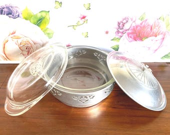 Pyrex Clear 023 Casserole with Aluminum Holder and 2 Lids, Pyrex Casserole with Holder, 1.5 Quart Pyrex Originals Clear Covered Casserole