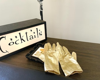 60s Gold Lame Mod Fashion Gloves, Mid Century Shiny Gold Gloves, Groovy Gold Gloves, Made In USA Gold Nylon Mid Mod Short Gloves