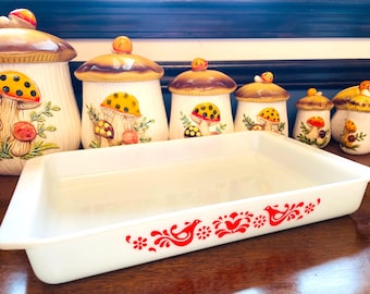 Vintage Pyrex Dish, Friendship Red Birds Casserole | Glass Bakeware, Made In USA | 13x9, 3-Quart Collector Keepsake