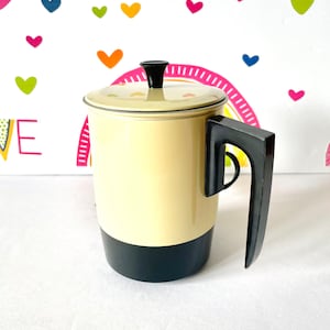 4 Cup World Hot Pot, Vintage Tan Hot Pot, Electric Warmer/Sever, Small Tan Enameled Aluminum 4 Cup Electric Kettle